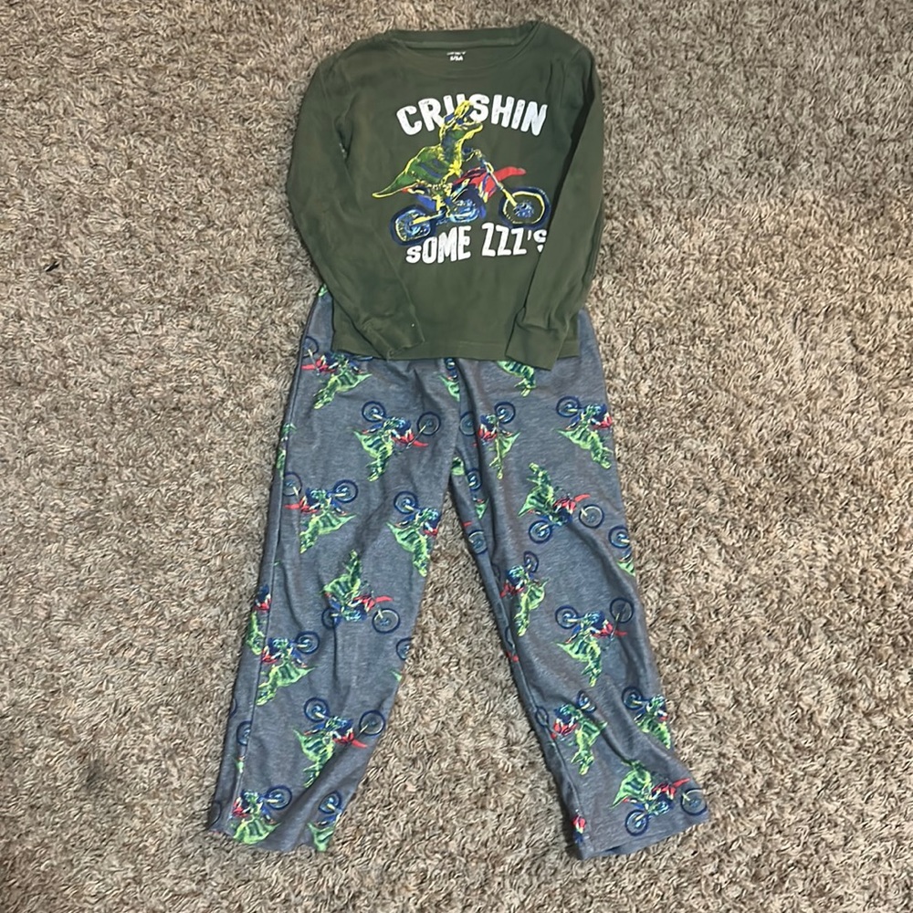 Boys Carters PJ’s size 5T